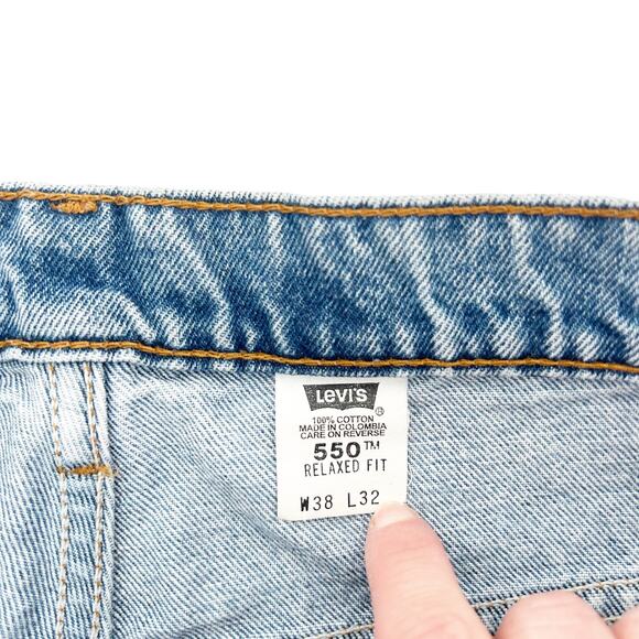 Vintage Levis 550 Relaxed Fit Jeans Sz 38x32 - Picture 6 of 10